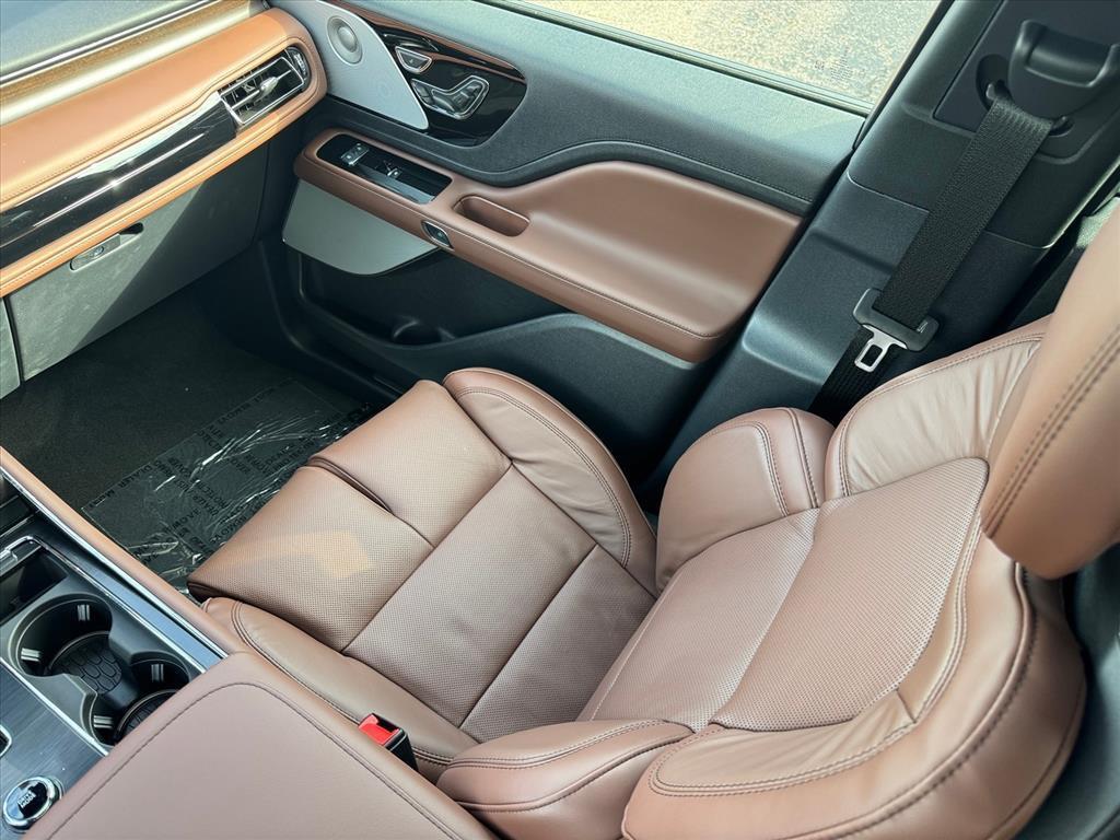 new 2026 Lincoln Aviator car, priced at $82,364