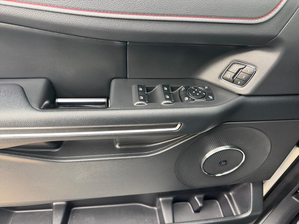 used 2023 Ford Expedition car, priced at $56,274