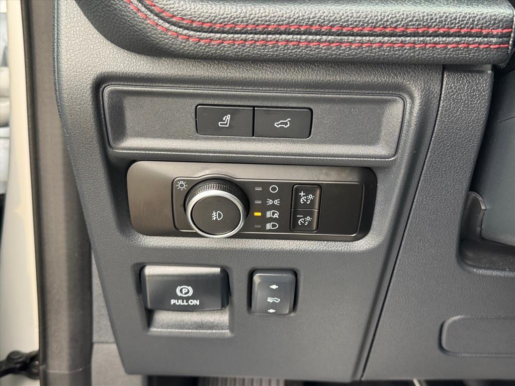 used 2023 Ford Expedition car, priced at $56,274