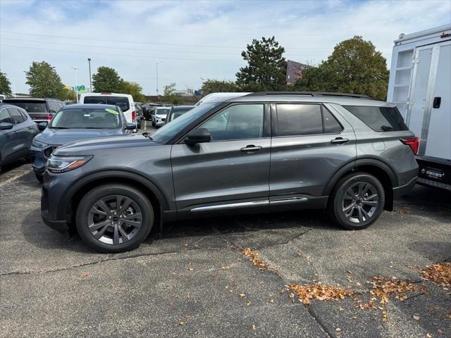 new 2025 Ford Explorer car, priced at $47,360