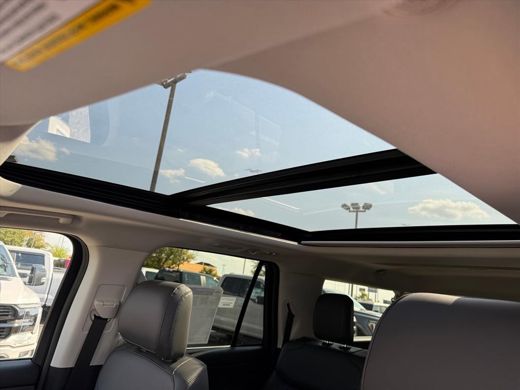 new 2025 Ford Expedition Max car, priced at $73,470