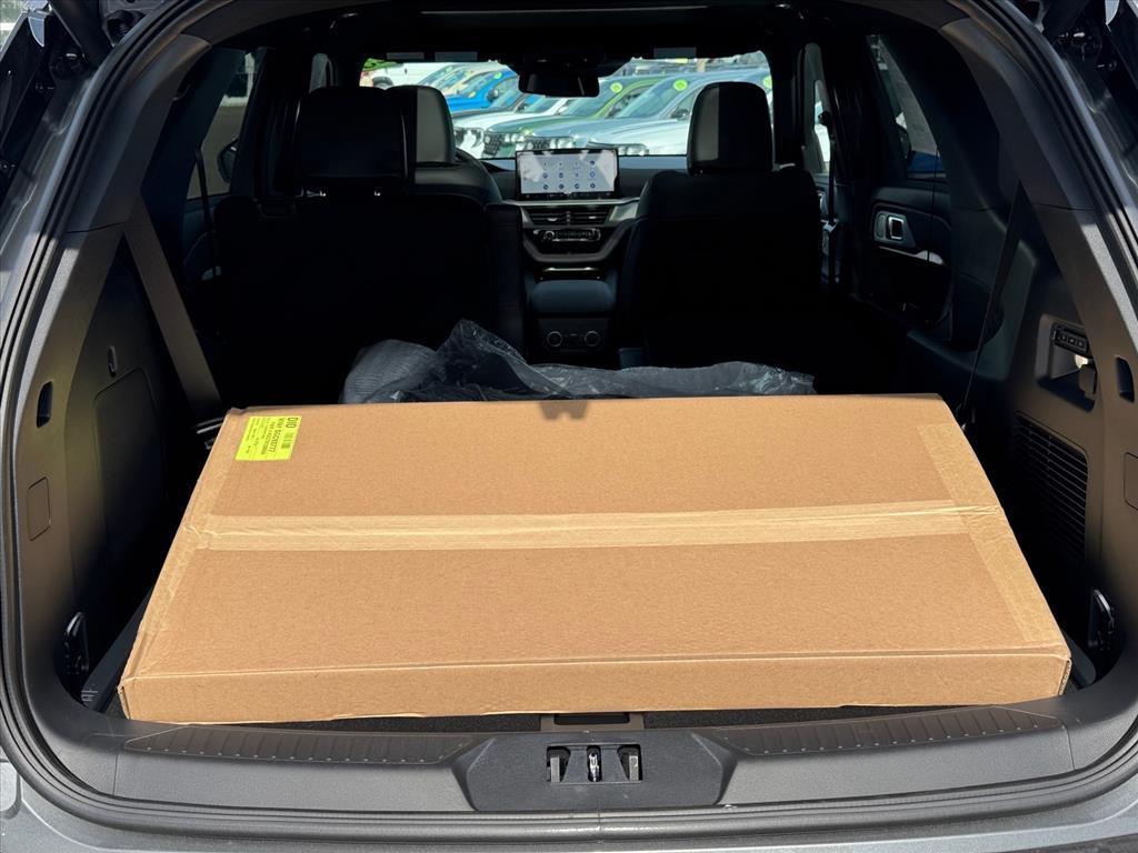 new 2025 Ford Explorer car, priced at $57,471