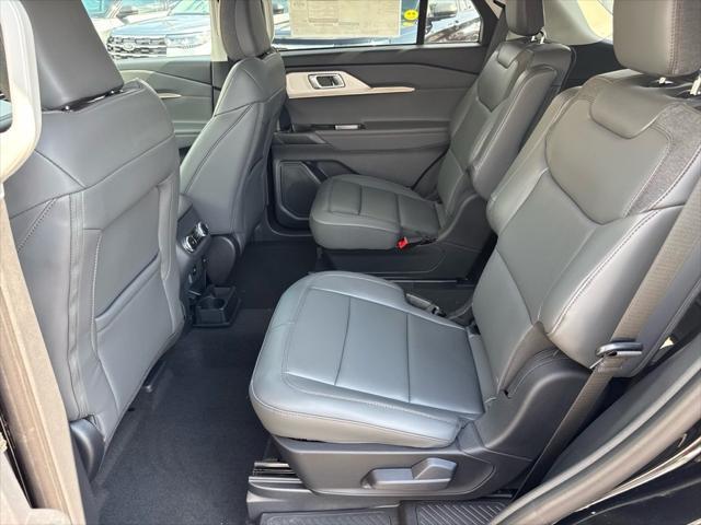 new 2025 Ford Explorer car, priced at $47,557