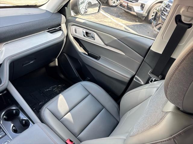 new 2025 Ford Explorer car, priced at $47,557
