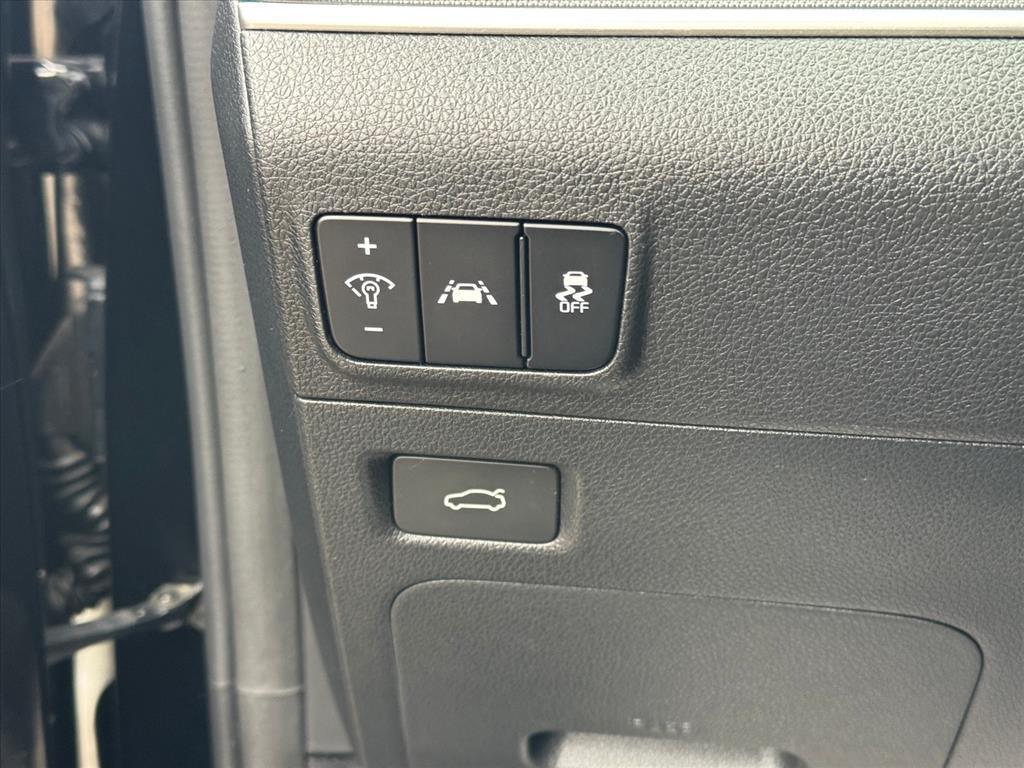 used 2021 Kia K5 car, priced at $16,888