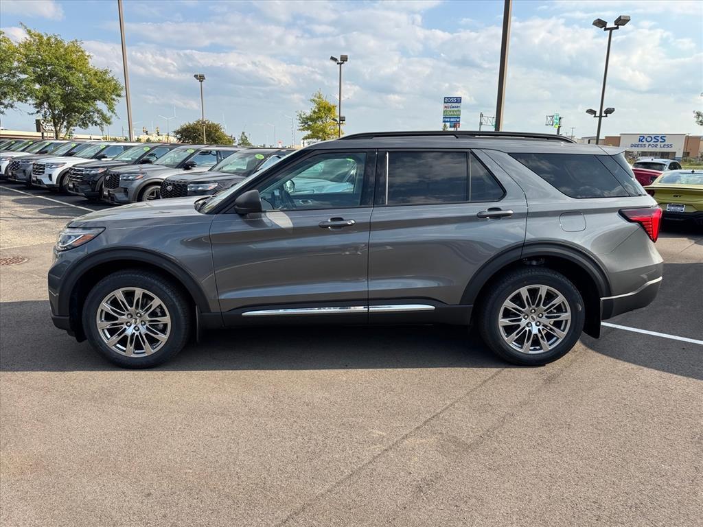 new 2025 Ford Explorer car, priced at $45,091