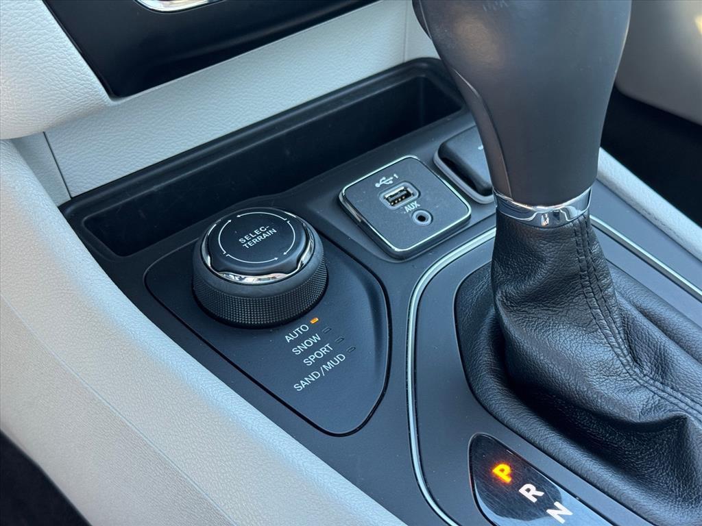 used 2021 Jeep Cherokee car, priced at $20,263