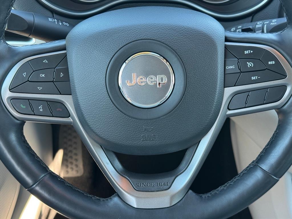 used 2021 Jeep Cherokee car, priced at $20,263