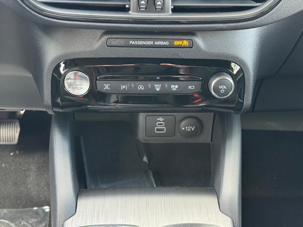 new 2025 Ford Escape car, priced at $36,952