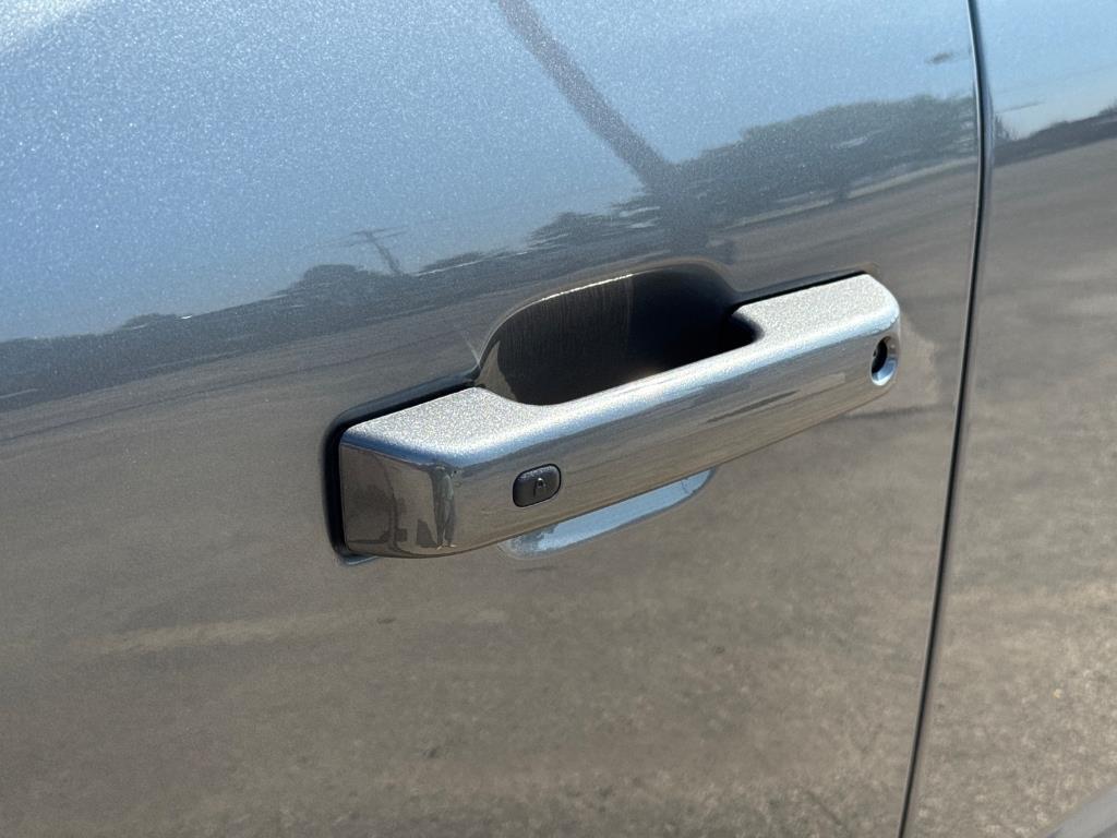 used 2022 Ford F-150 car, priced at $31,896