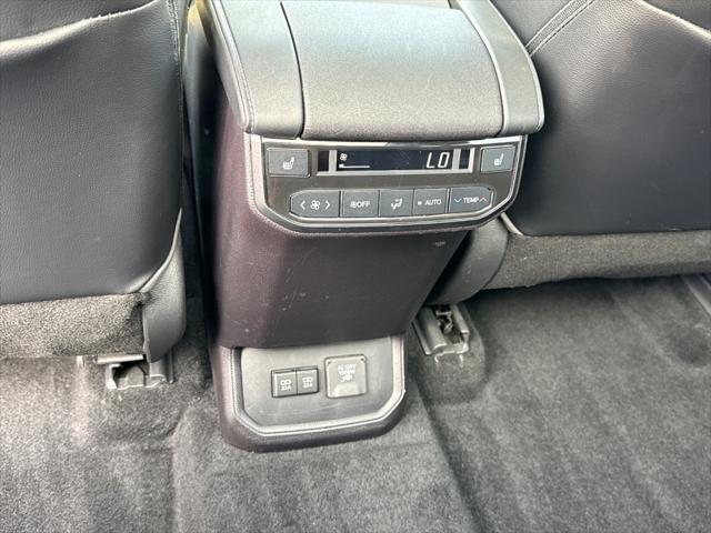 used 2021 Toyota Highlander Hybrid car, priced at $41,268