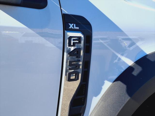 new 2025 Ford F-450 car, priced at $76,105