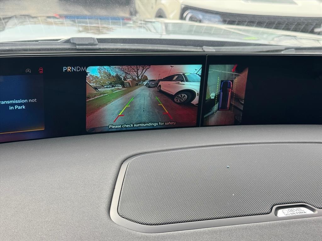 new 2025 Lincoln Navigator car, priced at $104,060