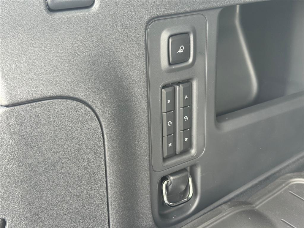 new 2025 Lincoln Navigator car, priced at $104,060