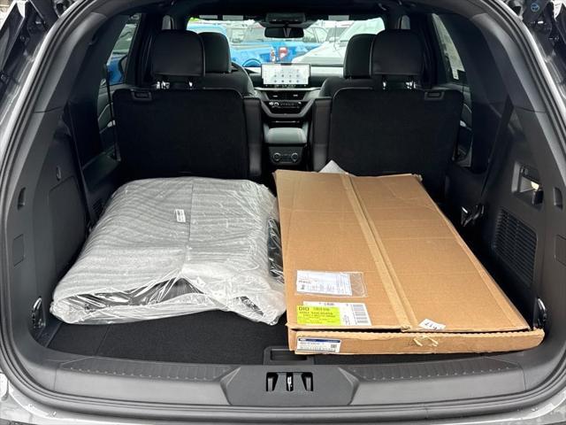 new 2025 Ford Explorer car, priced at $50,772