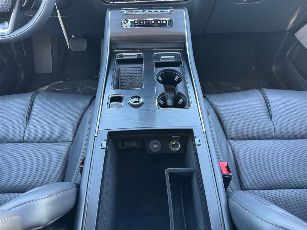 new 2026 Lincoln Aviator car, priced at $83,885