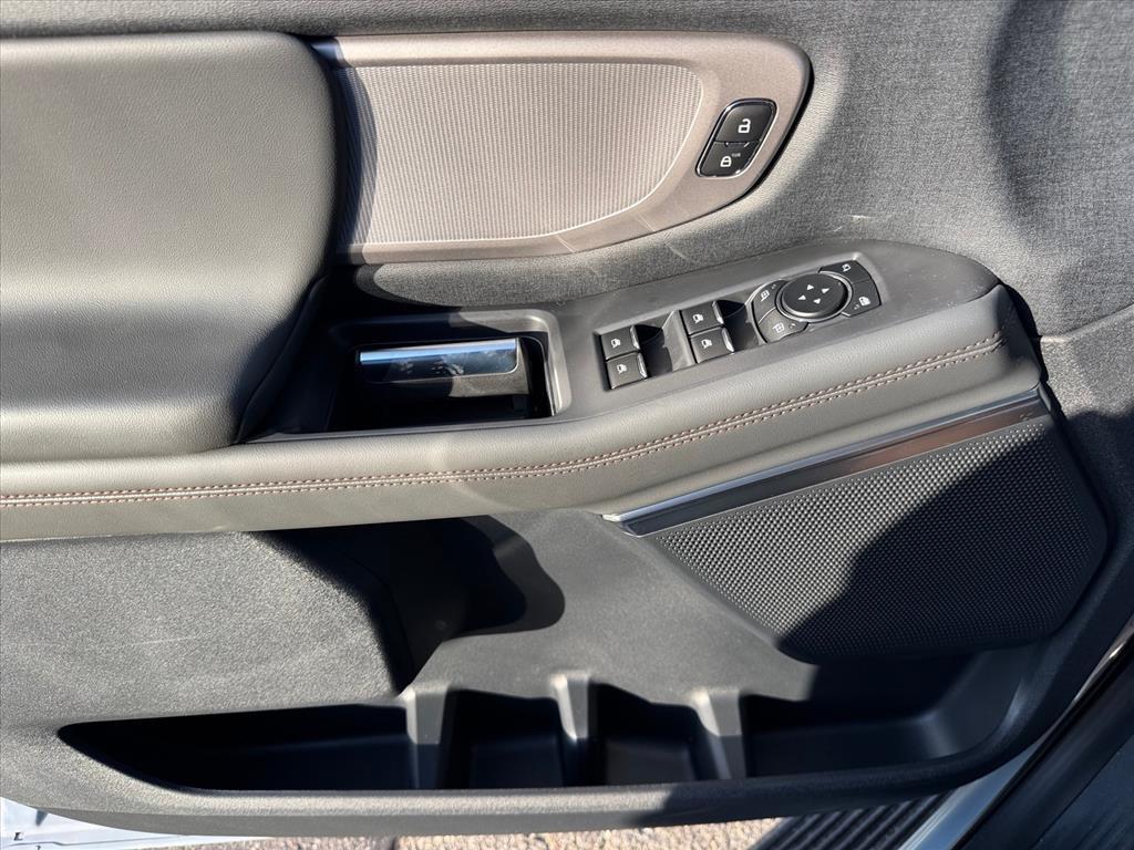 new 2025 Ford Expedition car, priced at $73,609