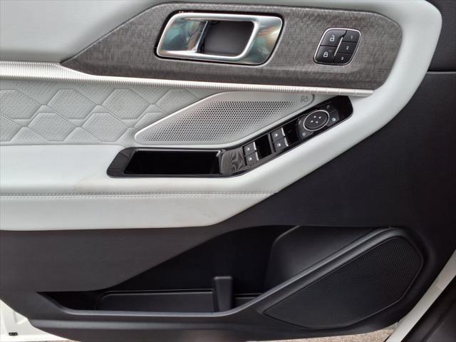 new 2025 Ford Explorer car, priced at $59,020
