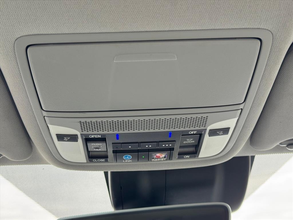 used 2017 Acura MDX car, priced at $16,444