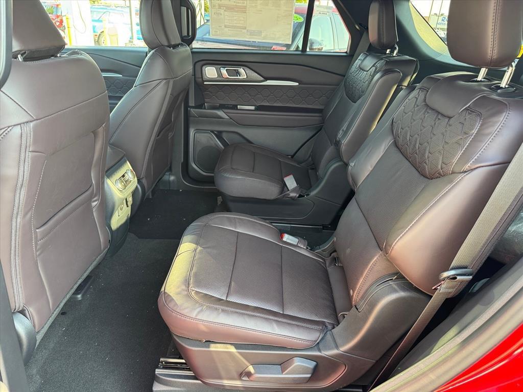 new 2025 Ford Explorer car, priced at $58,928