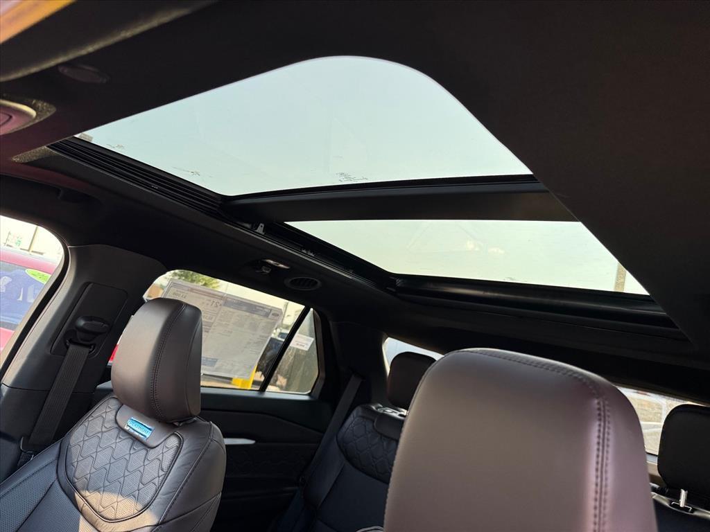 new 2025 Ford Explorer car, priced at $58,928