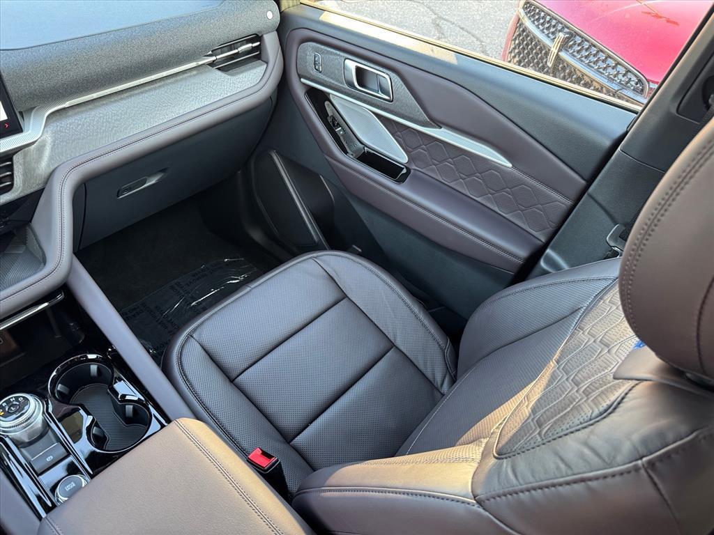 new 2025 Ford Explorer car, priced at $58,928