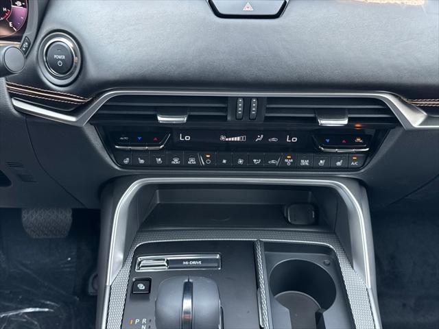 new 2025 Mazda CX-70 PHEV car, priced at $56,777