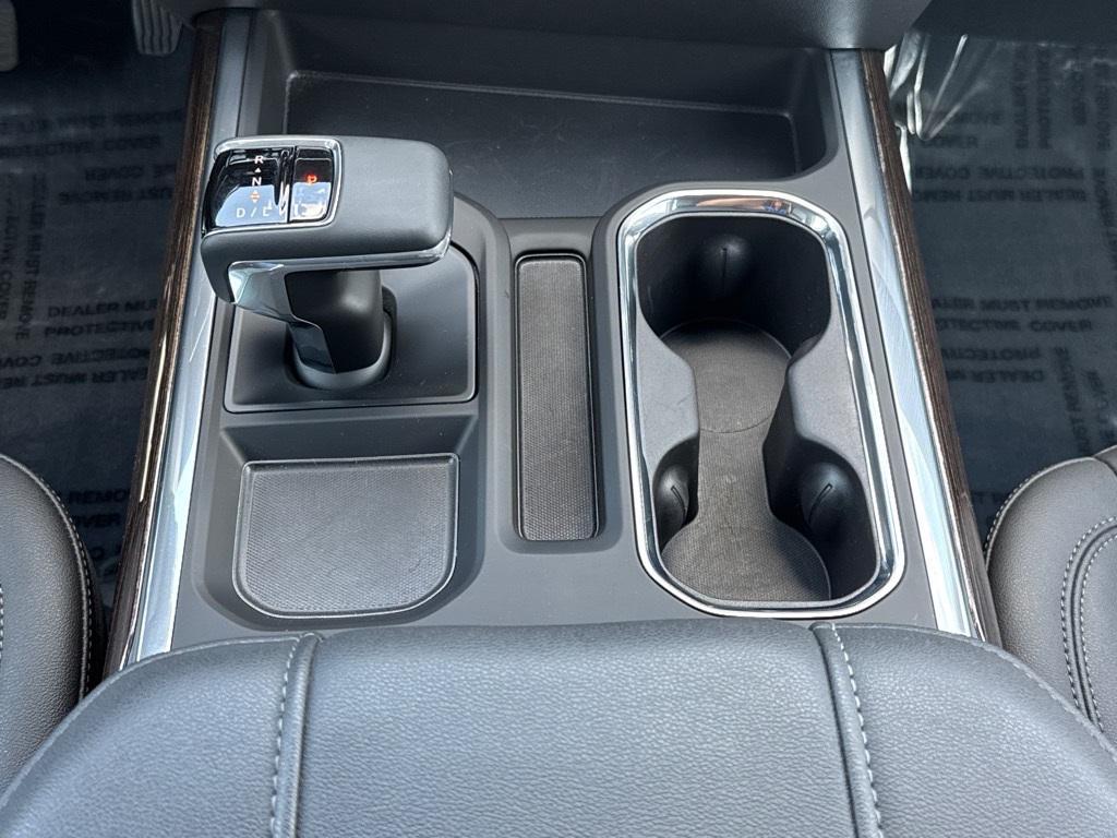 used 2025 GMC Sierra 1500 car, priced at $52,018