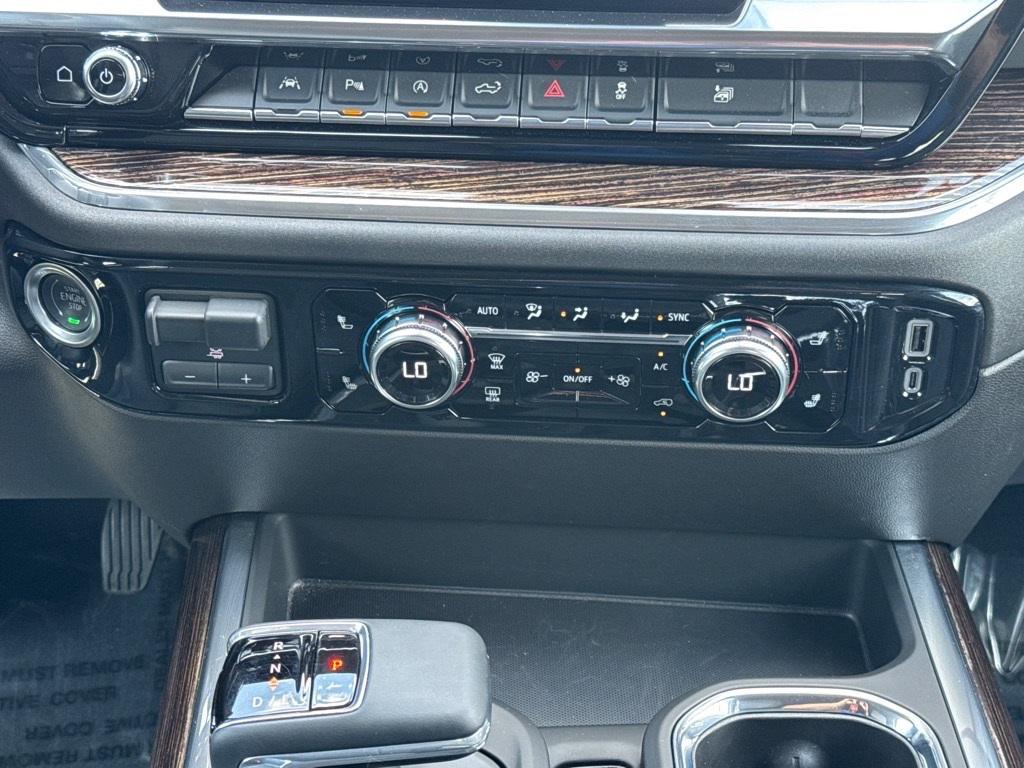 used 2025 GMC Sierra 1500 car, priced at $52,018