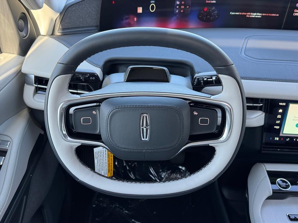 new 2025 Lincoln Navigator car, priced at $104,720