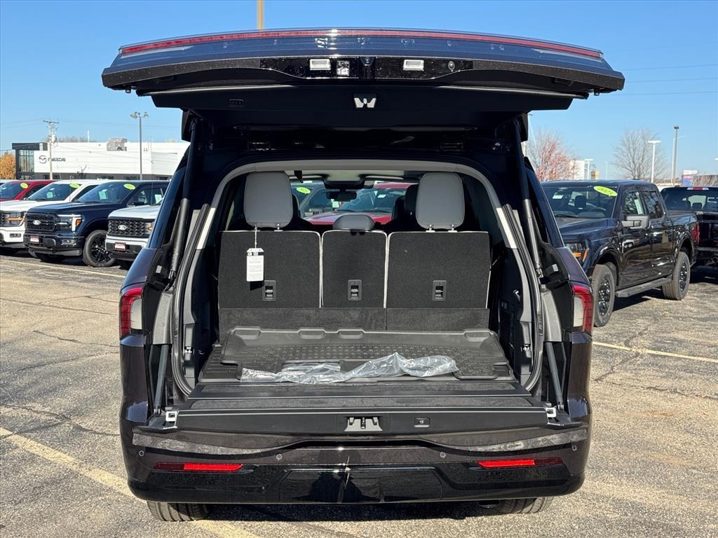 new 2025 Lincoln Navigator car, priced at $104,720