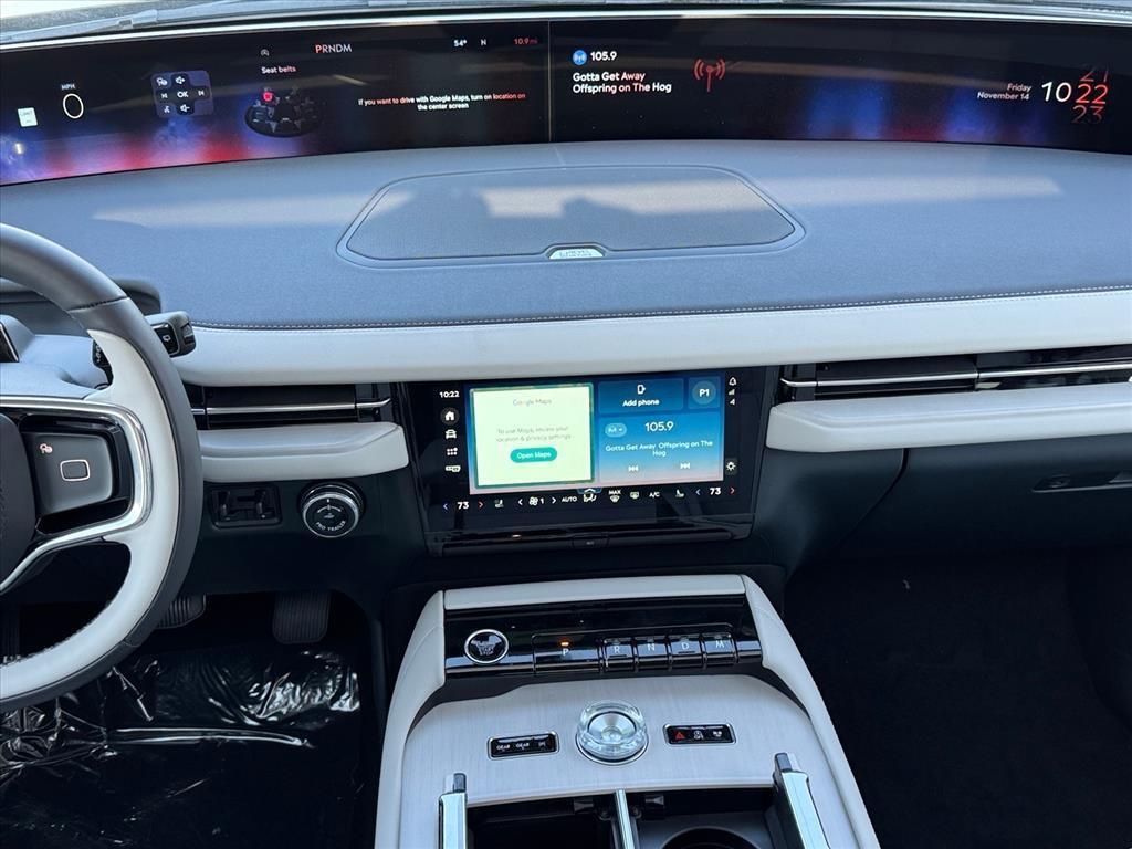 new 2025 Lincoln Navigator car, priced at $104,720