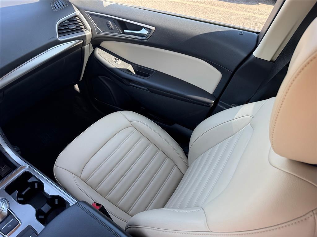 used 2022 Ford Edge car, priced at $29,882