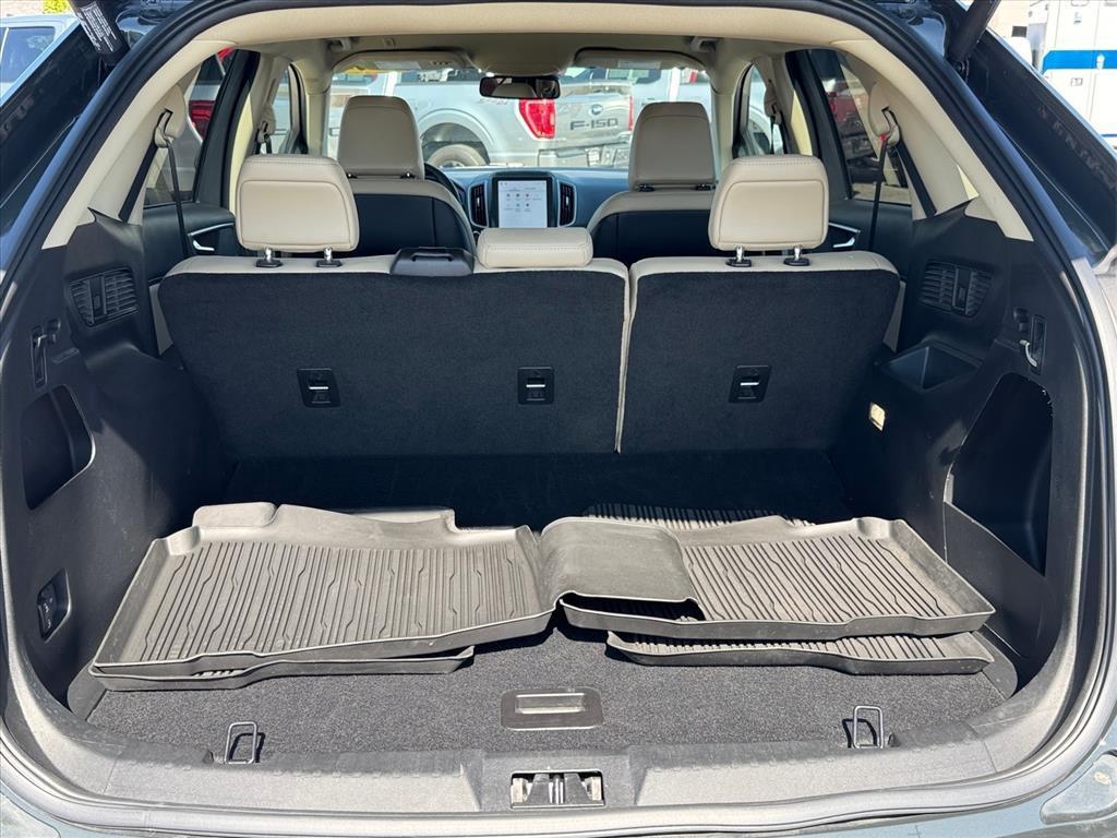 used 2022 Ford Edge car, priced at $29,882