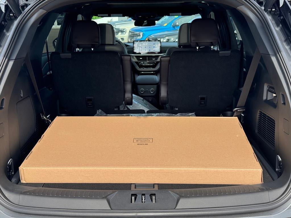 new 2025 Ford Explorer car, priced at $54,496