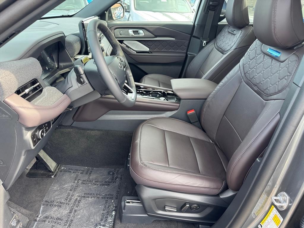 new 2025 Ford Explorer car, priced at $54,496