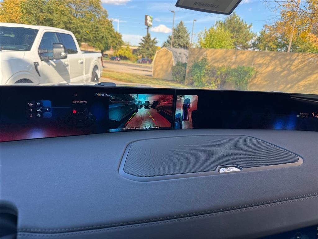 new 2025 Lincoln Navigator car, priced at $107,960