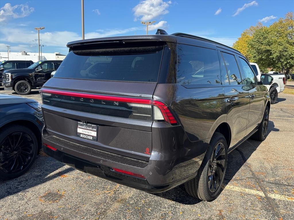 new 2025 Lincoln Navigator car, priced at $107,960