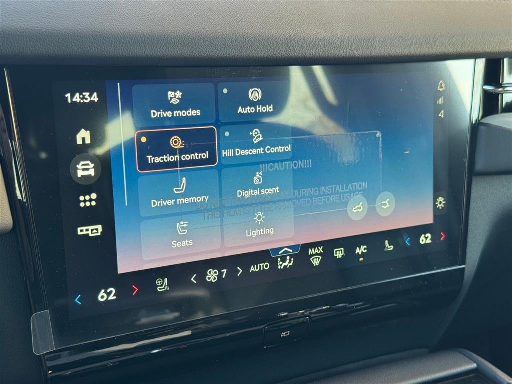 new 2025 Lincoln Navigator car, priced at $107,960