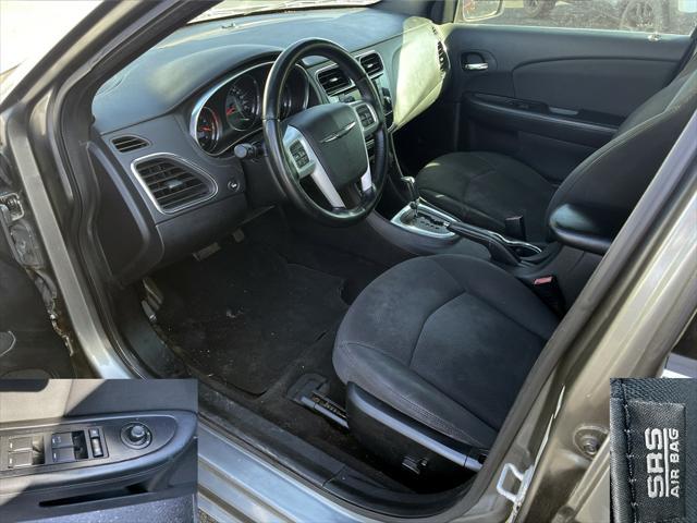 used 2013 Chrysler 200 car