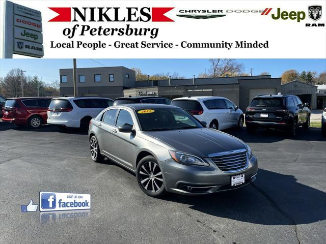 used 2013 Chrysler 200 car