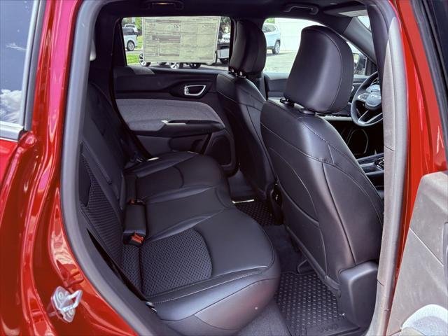 new 2025 Jeep Compass car, priced at $31,638