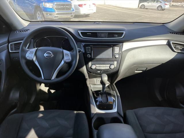 used 2015 Nissan Rogue car