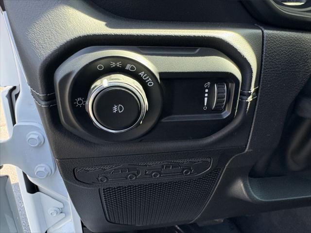 new 2025 Jeep Wrangler car, priced at $53,052