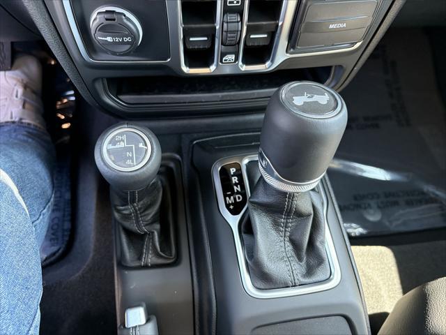 new 2025 Jeep Wrangler car, priced at $53,052