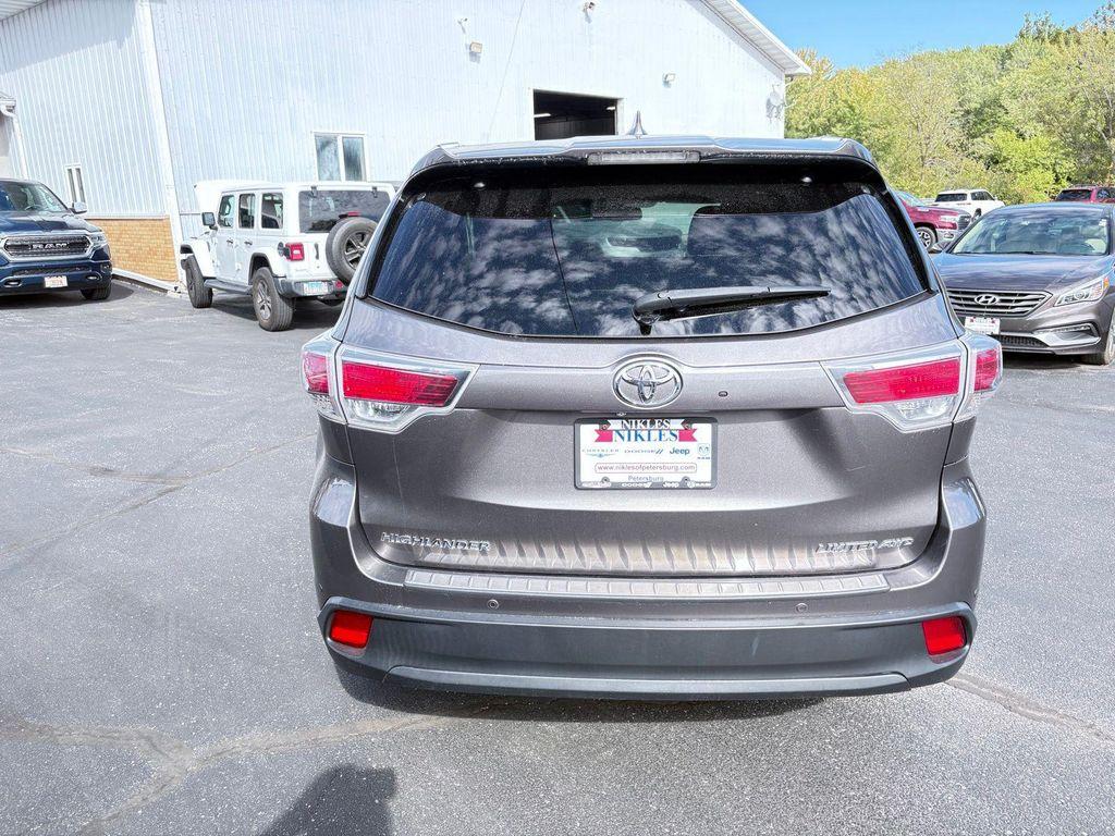 used 2016 Toyota Highlander car, priced at $17,825