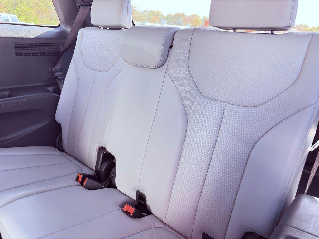 used 2025 Hyundai Palisade car, priced at $34,950