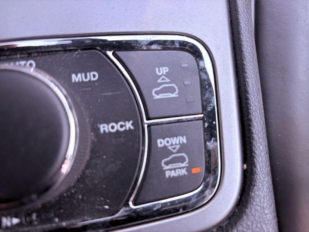 used 2020 Jeep Grand Cherokee car, priced at $22,975