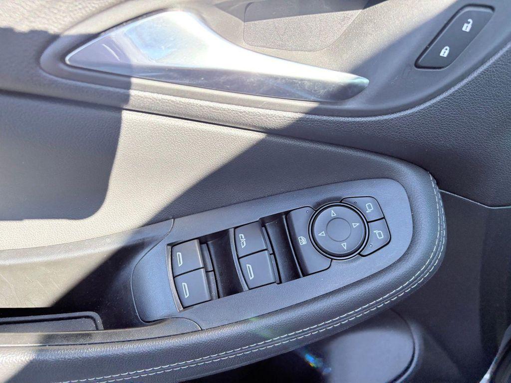 used 2024 Buick Encore GX car, priced at $21,975