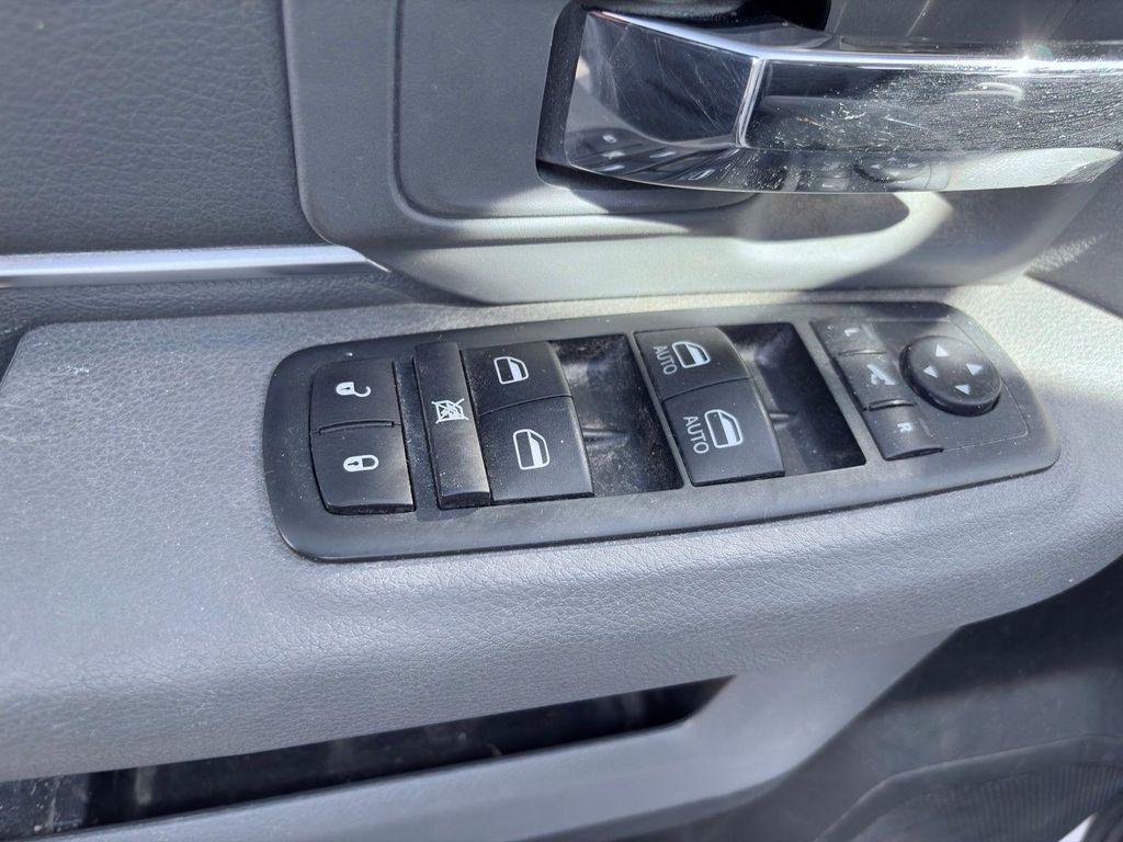 used 2020 Ram 1500 Classic car, priced at $24,975